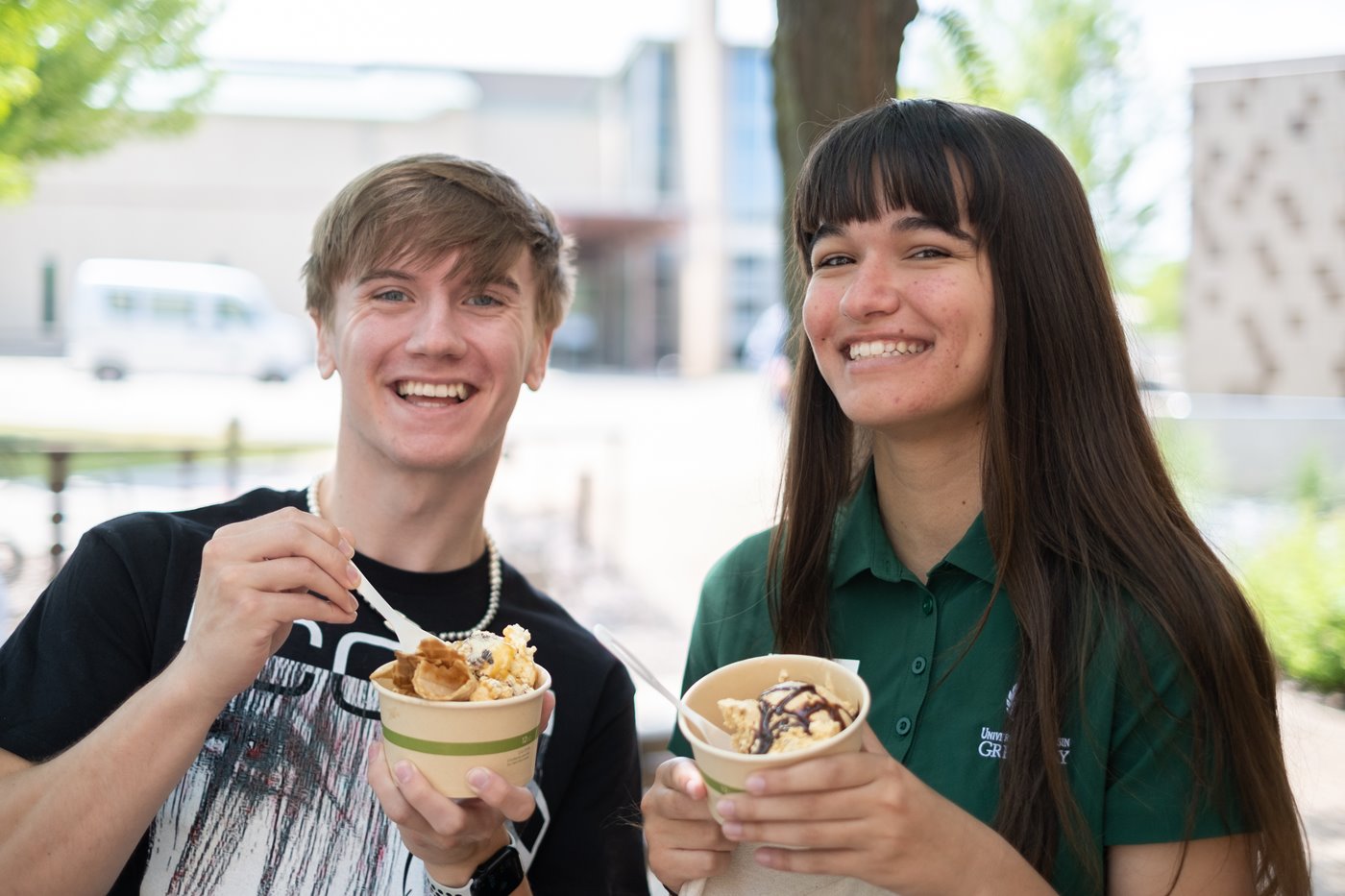 Students with ice cream