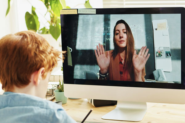 Student attending online language class