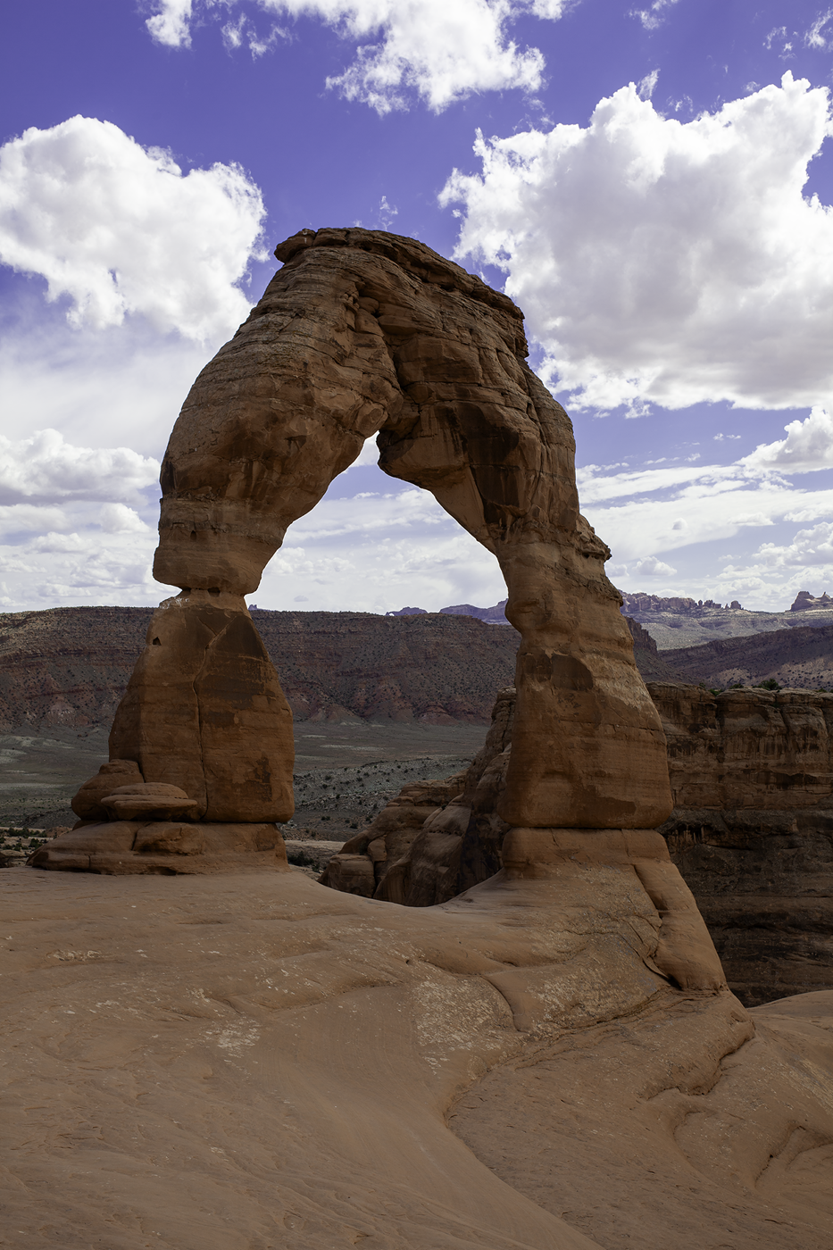 Photo: Stone arch in a desert