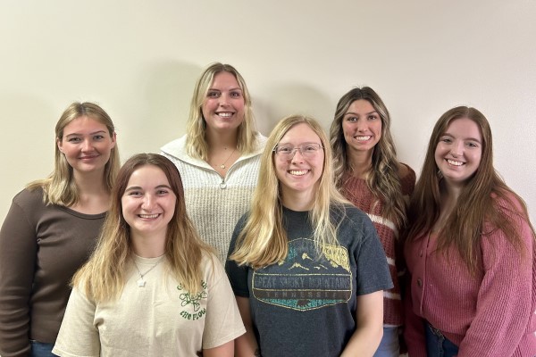 social work students Michaela, Olivia V, Olivia P, Cassi, Anna & Cadeance