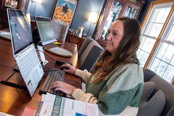 MSN online student Lauren Wooten learning remotely at home.