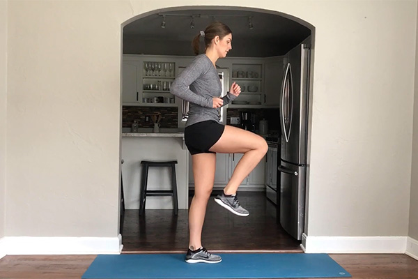 Cardio exercise: high knees