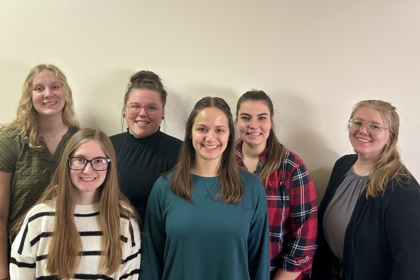 social work students Amber, Lindsey, Victoria, Nicole, Emma & Kassi