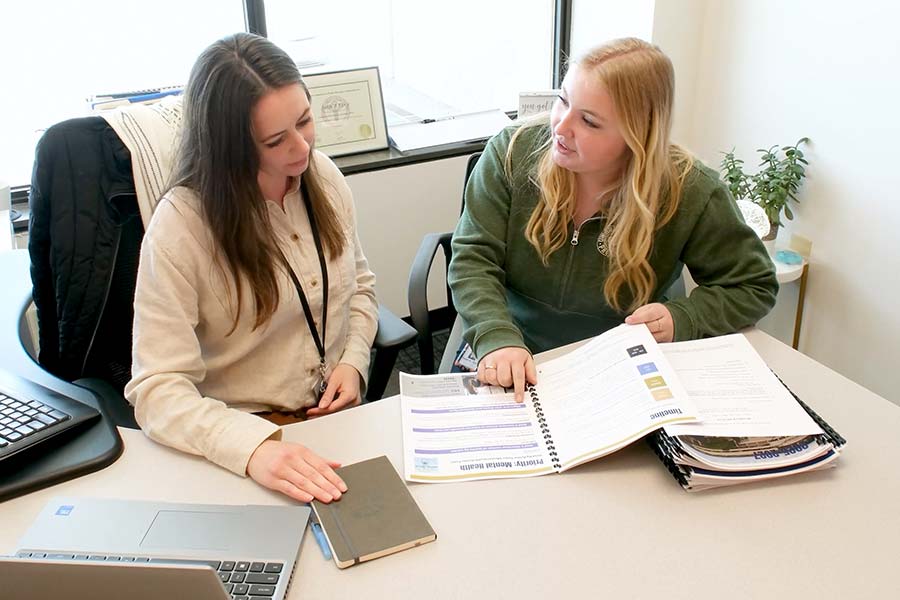 Elizabeth Wilson meeting with her practicum supervisor